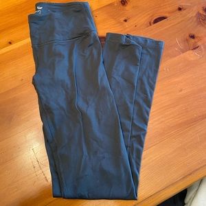 Grey athletic leggings